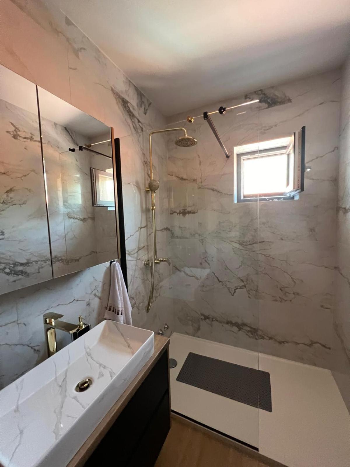 Apartmani Karla Paklenica Starigrad Paklenica Extérieur photo