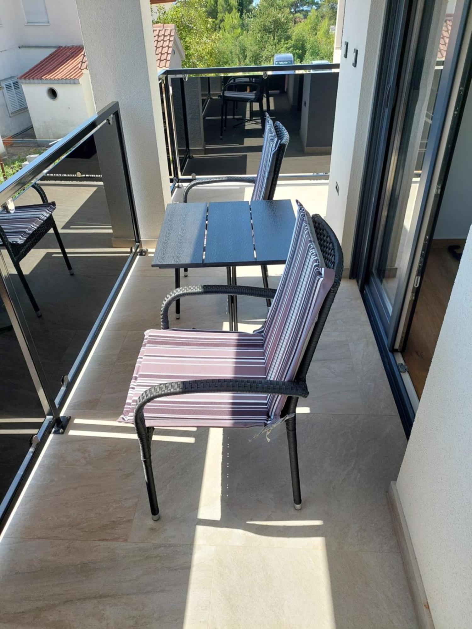 Apartmani Karla Paklenica Starigrad Paklenica Extérieur photo