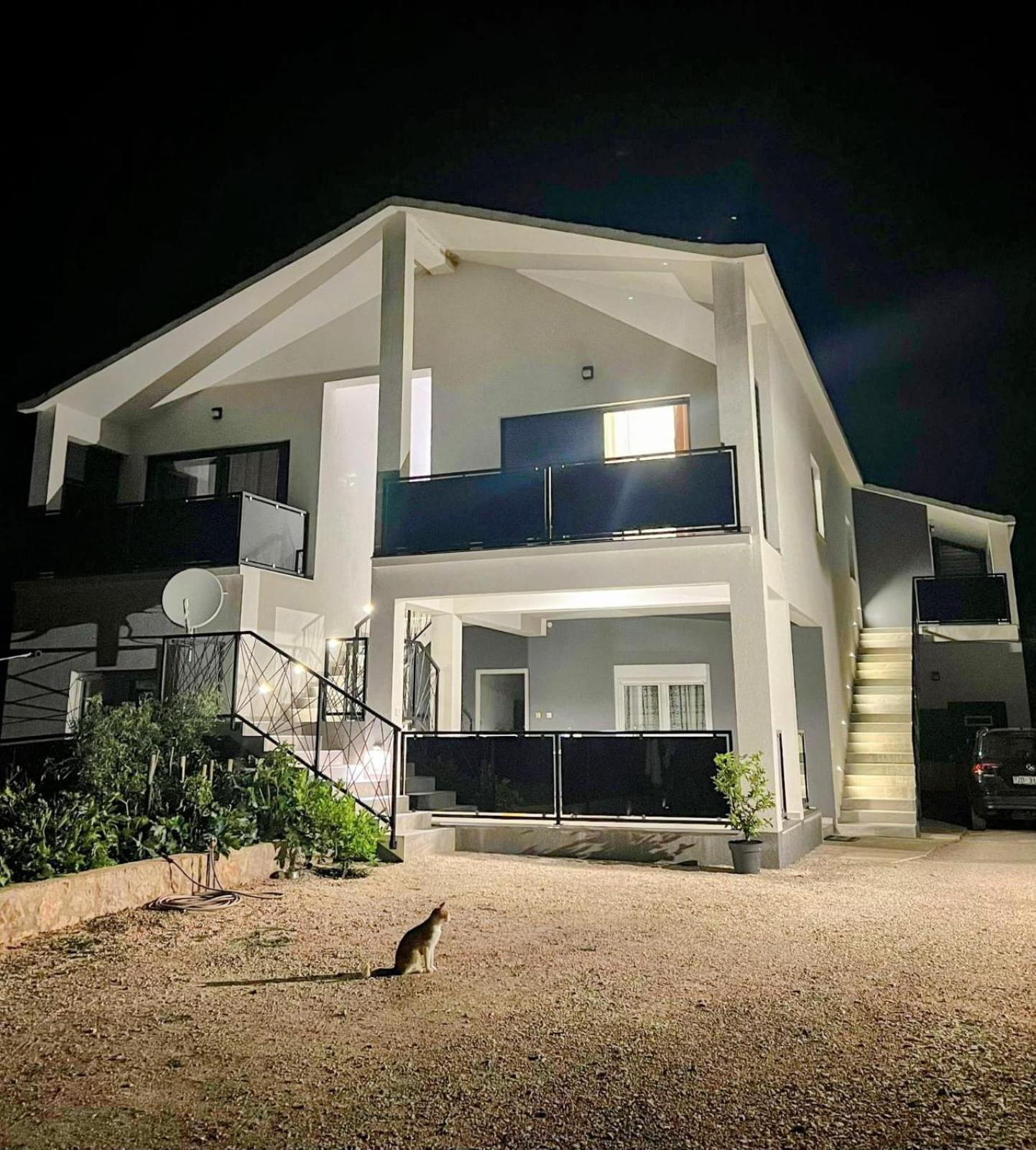 Apartmani Karla Paklenica Starigrad Paklenica Extérieur photo